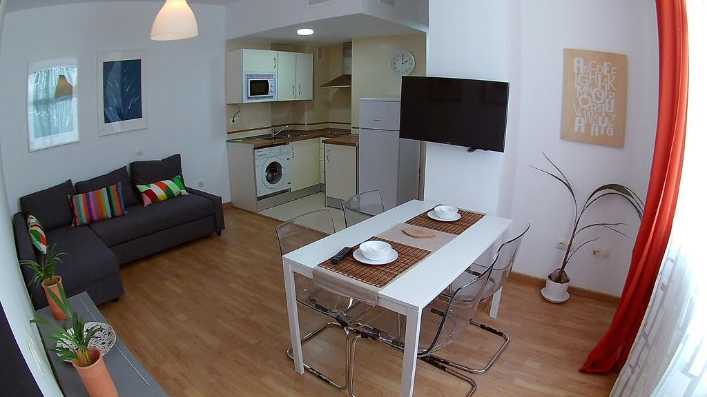 Mitjana Plaza Apartment Malaga Luaran gambar