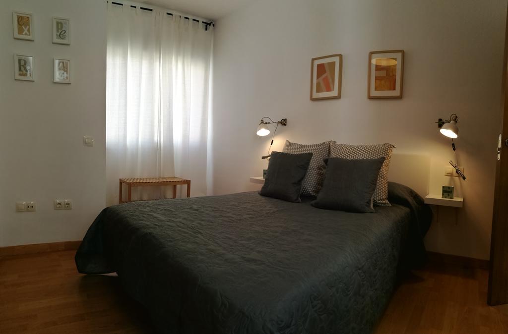 Mitjana Plaza Apartment Malaga Luaran gambar