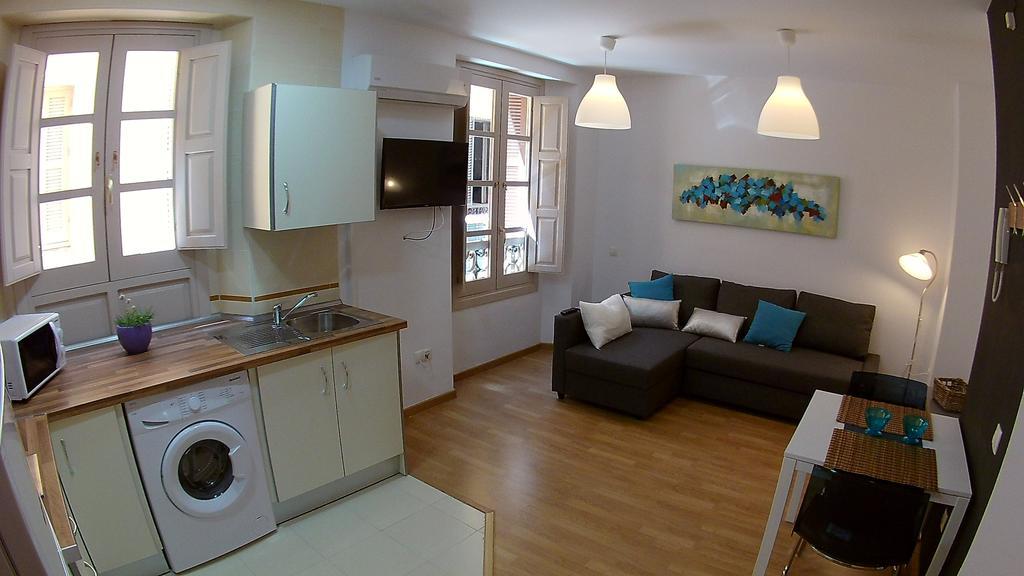 Mitjana Plaza Apartment Malaga Luaran gambar